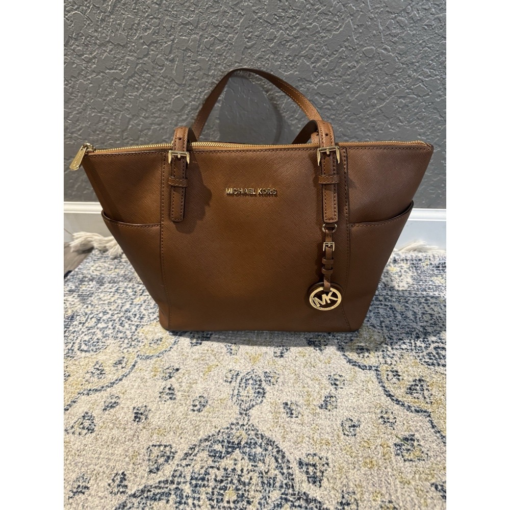 Michael Kors Jet Set Tote Saffiano Leather Gold Tone Hardware